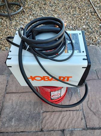 Photo Hobart Handler 125 EZ Flux Core Wire Welder $250