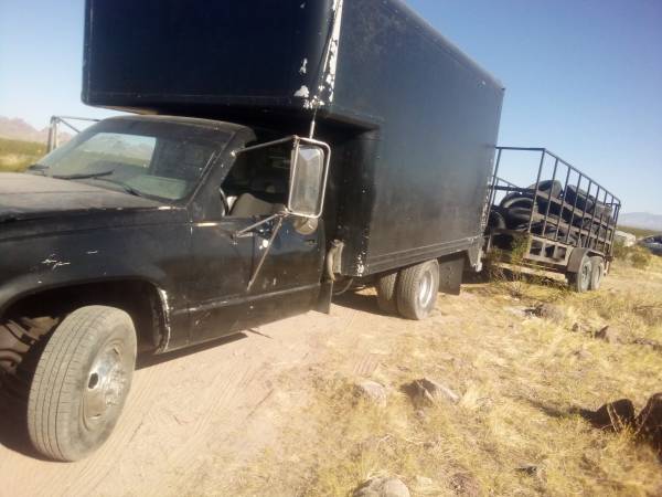 Photo Independent mover with box truck and trailer $0