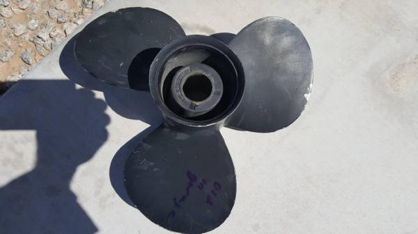 Photo Mercury 150 outboard - Prop - Starter $40