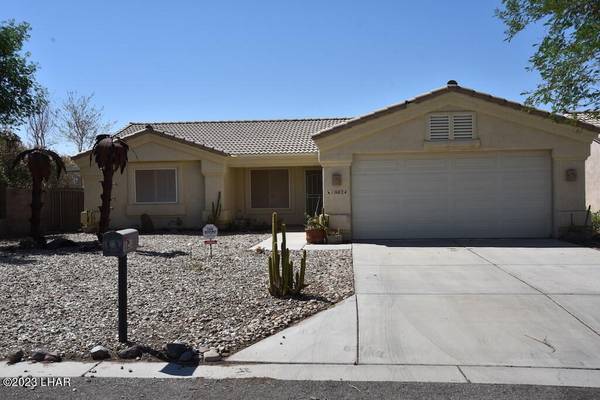 Photo You wont want to miss this Home in Parker. 3 Beds, 2 Baths $425,000