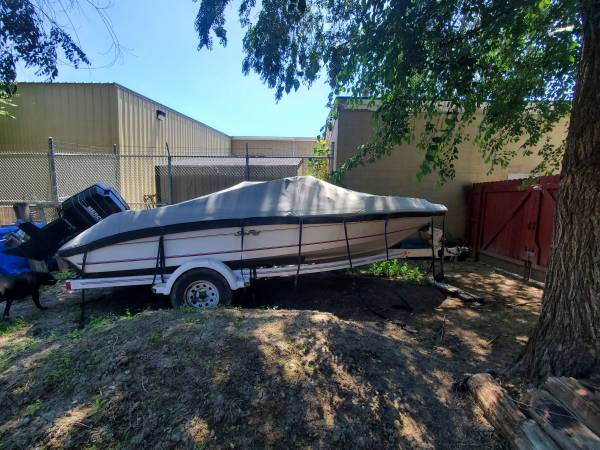 Photo 1993 Searay boat  trailer $3,500