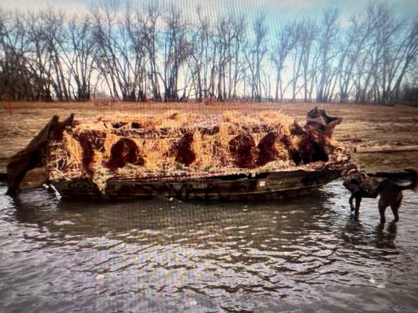 Photo Lowe duck boat $5,500