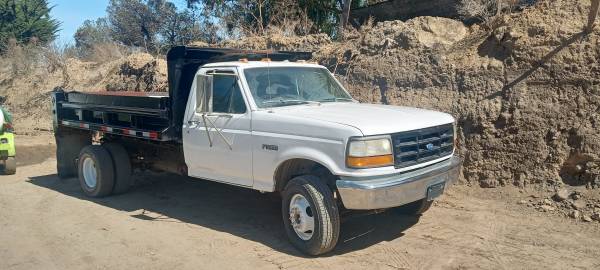 Photo 93 F450 Ford 10 ft dump Gasolines $12,300