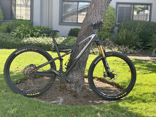Photo Mountain Bike $3,600