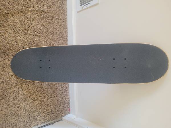 Photo Santa Cruz skateboard $75