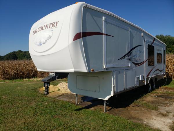 Photo 2008 34 Ft Fifth Wheel Cer $12,500