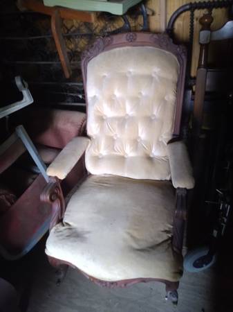 Photo Antique Victorian Carved Button Back Upholstered Parlor Chair $1,000