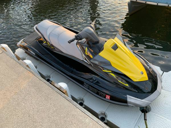 Waverunner 2015 For Sale - ZeBoats