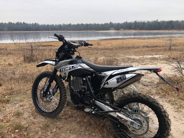 Photo Looking to sell or trade my dirt bike