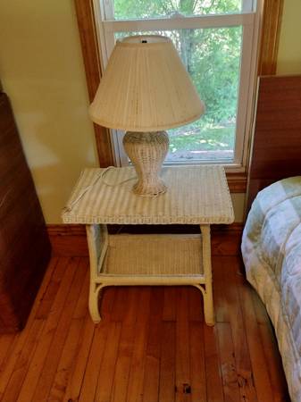 Photo Wicker l and nightstand $15