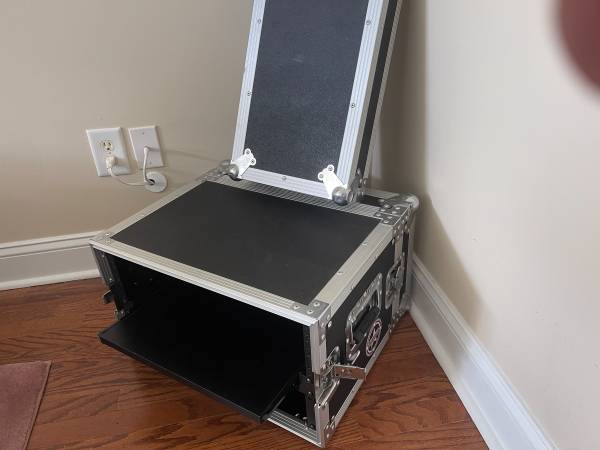 Photo 6 space Road Runner Road Case $150