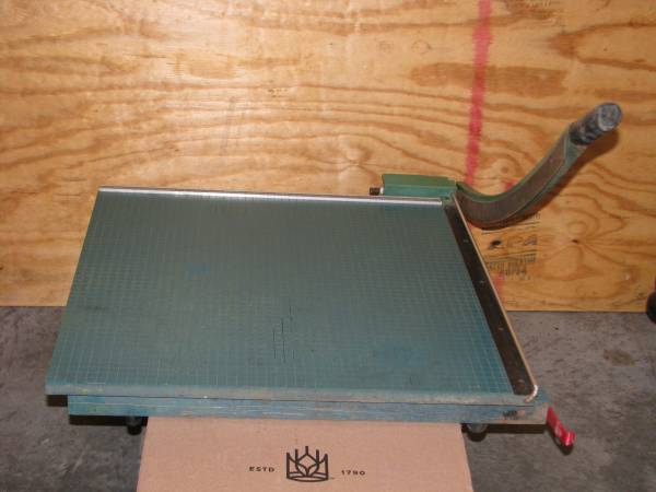 Premier Martine Yale Guillotine Style Paper Cutter $75