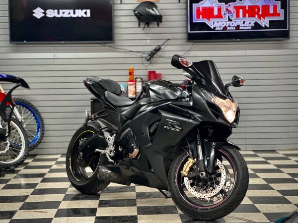 Photo 2012 Suzuki GSXR 1000 - $8,995 (Houston)