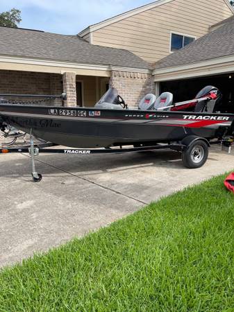 Photo 2014 tracker fishing 16 boat - $10,999 (Houston)