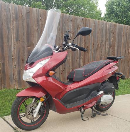 Photo Honda PCX-150 PCX150 $2,200