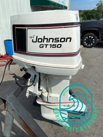 Photo 1986 Johnson 150 HP 6-Cyl Carbureted 2-Stroke 20 (L) Outboard Motor $2,995