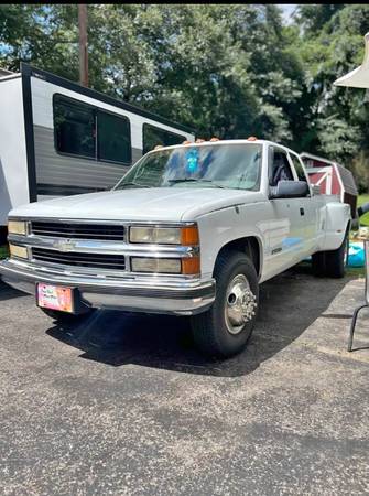 Photo 1995 Chevy 3500 HD Extended Cab-Long Bed $10,500