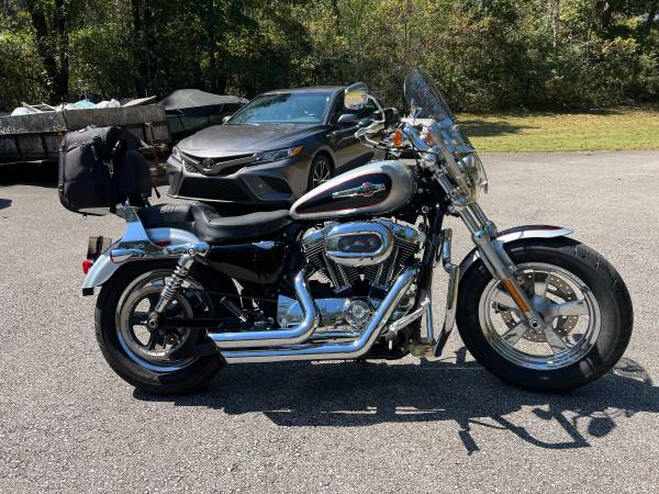 Photo 2015 Harley Davidson XL Sportster 1200cc $7,400
