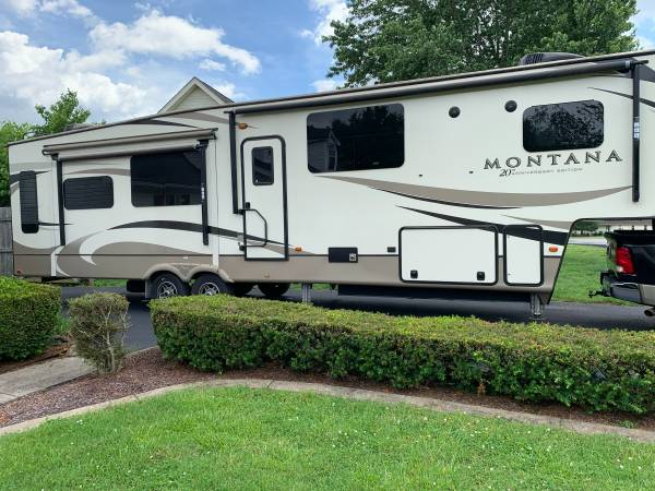 Photo 2019 Keystone Montana - Model 3811MS $52,000