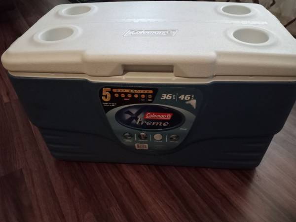 Photo Brand new Coleman extreme 5-day cooler $30 $30