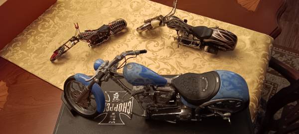 Photo Chopper motorcycle models $10