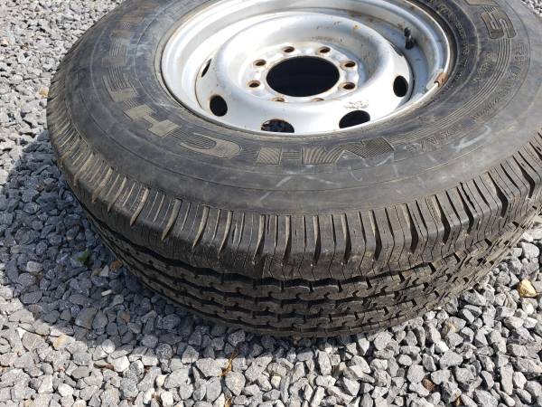 Photo Michelin LTX AS LT26575R16 10 ply truck tire NEVER BEEN ON ROAD $150