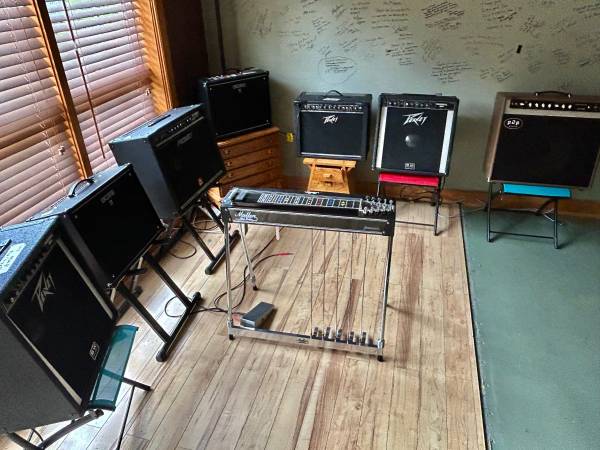 Photo Pedal steel guitar s $375