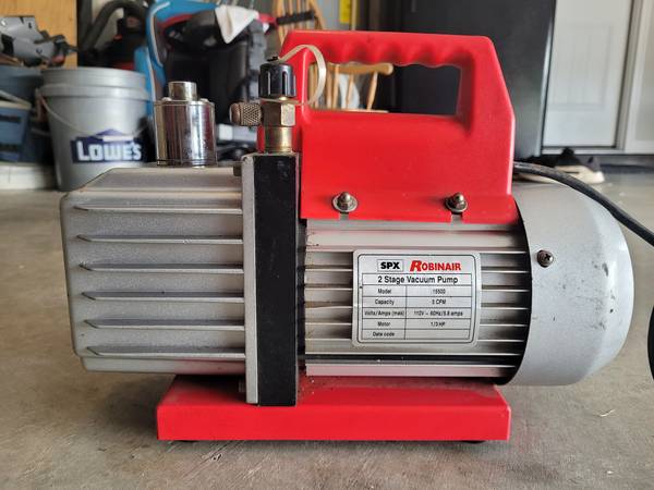 Photo Robinair Vacuum Pump Model 15500 $150