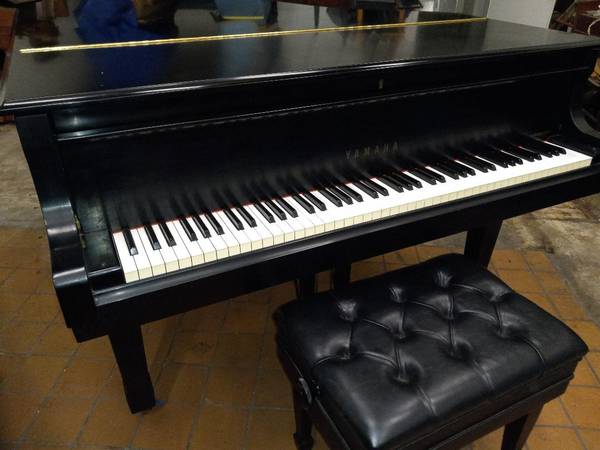 Photo Yamaha C3 6ft Grand Piano $8,995