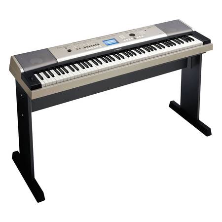 Photo Yamaha YPG535 Piano with bench $350