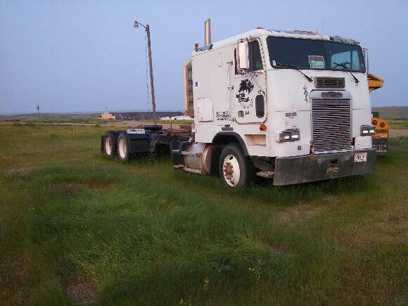 1992 Freightliner Cabover - $7500 | Cars & Trucks For Sale | North