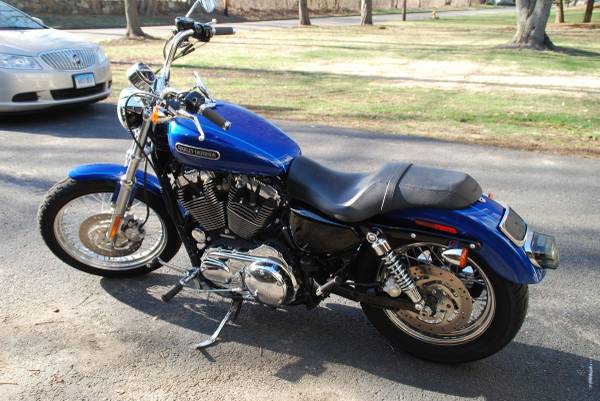 Photo 2010 Harley Sportster 1200 Low $5,600