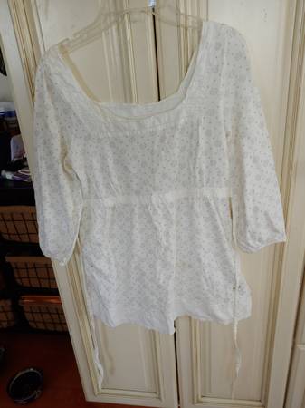 Photo American Eagle Top - size M $2