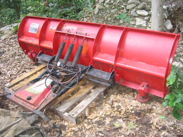 Photo Curtis 8 Foot Heavy Duty Snow Plow $1,200