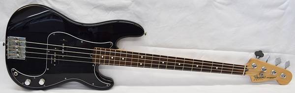 Photo Fender MIM Precision Bass electric bass guitar $649