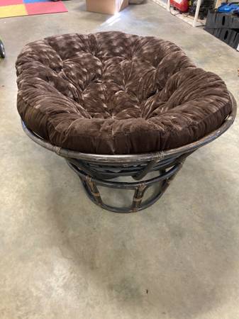 Pier One Papasan Double Chair - Brown Cushion - local pick up $125