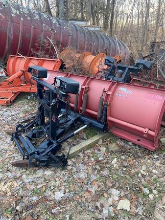 Plows for sale various sizes 7 12 ft to 11 ft $1,000