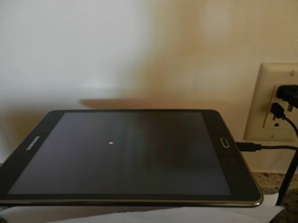 Photo Samsung Galaxy Tab A 8.0 16GB SM-T350 Smoky Titanium Tablet $50