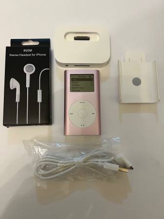 Photo Apple iPod Mini 1st Generation Pink ( 4GB) A1051 WCharging Base $55