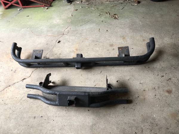 Photo Front and rear bumpers for an older Suzuki samurai very heavy $160