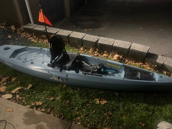 Photo Hobie Compass mirage pedal drive kayak $1,700