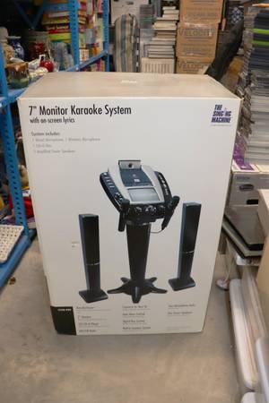 Photo Karaoke The Singing Machine 7 Monitor System STVG-999 $150