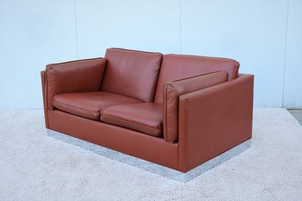 Photo Mid-Century Modern Milo Baughman Style Brown PU Leather Two-Seat Sofa $2,300