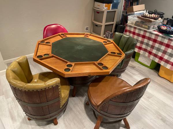 Photo Retro WINE BARREL Poker Table  Chairs OAK $375