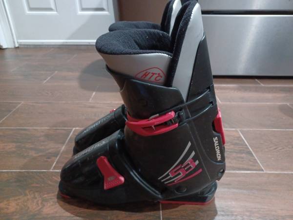 Salomon 53 Ski Boots (Rear Entry) Womens 345mm sole  27.5 cm foot $30