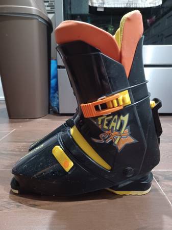 Salomon SXT Ski Boots (Rear Entry) Boys Jr. 330mm sole  26(-)cm foot $30