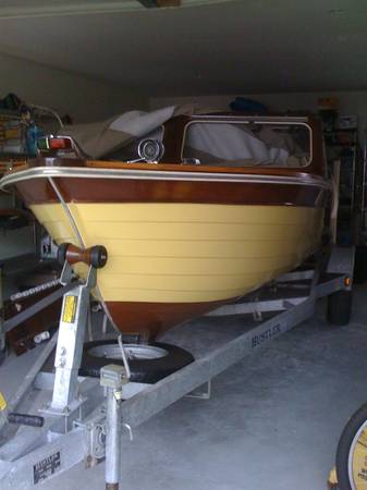 Photo 1961 16 Thompson wooden Lapstrake boat $10,000