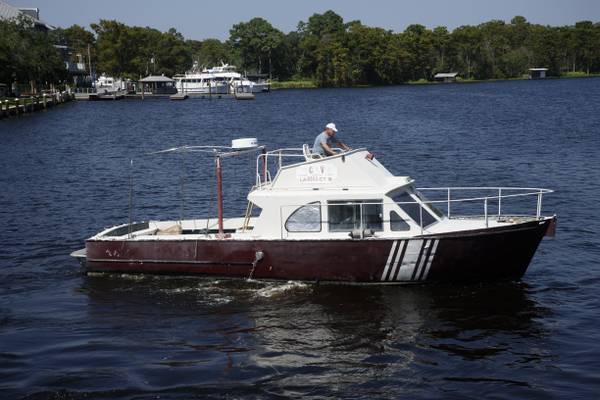 Aluminum dive, push, work boat $3