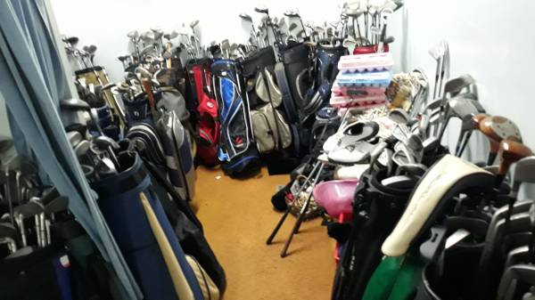 Photo Buy GOLF CLUB set at the otherwise cost of a rental $39