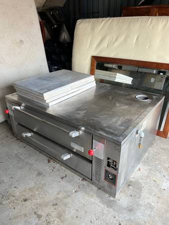 Photo Double Deck Pizza Oven $8,000
